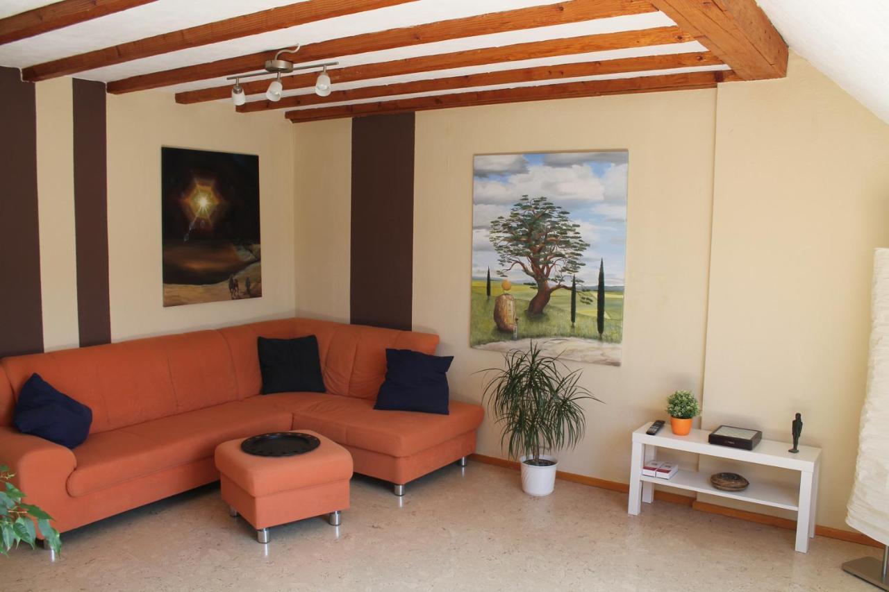 Ferienwohnung Im Galerie-Haus Urbar  Bagian luar foto